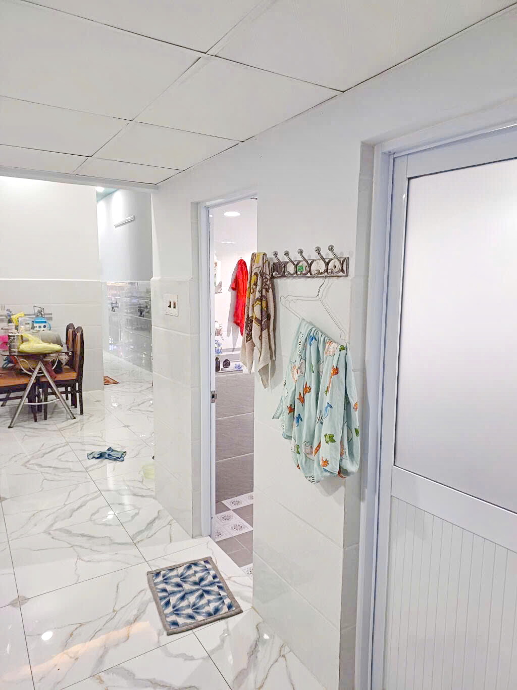 Bán nhà 2 tầng mặt tiền chợ Hoàng Minh Đạo P.5 Quận 8